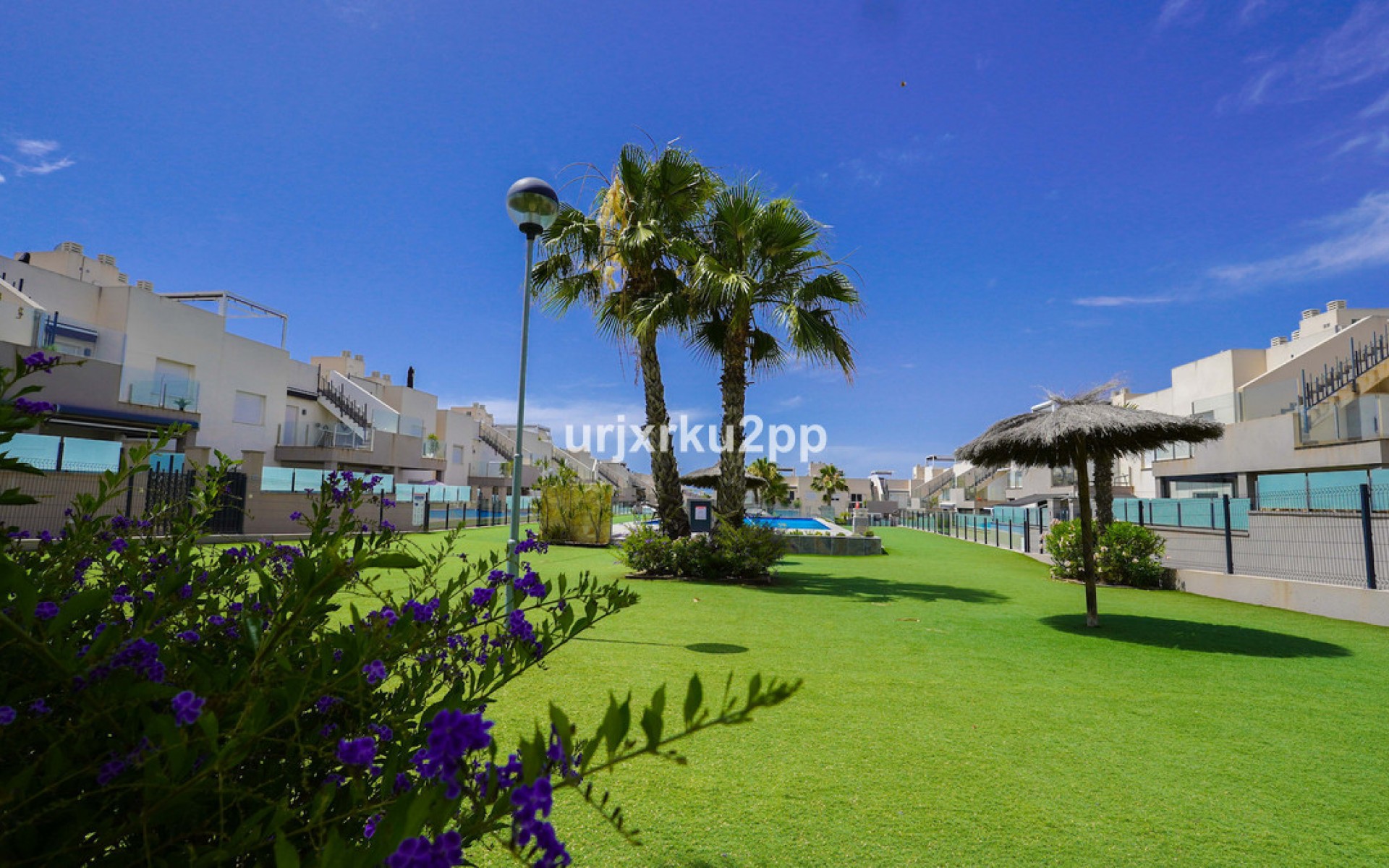 Resale - Apartment - Torrevieja - Aguas Nuevas