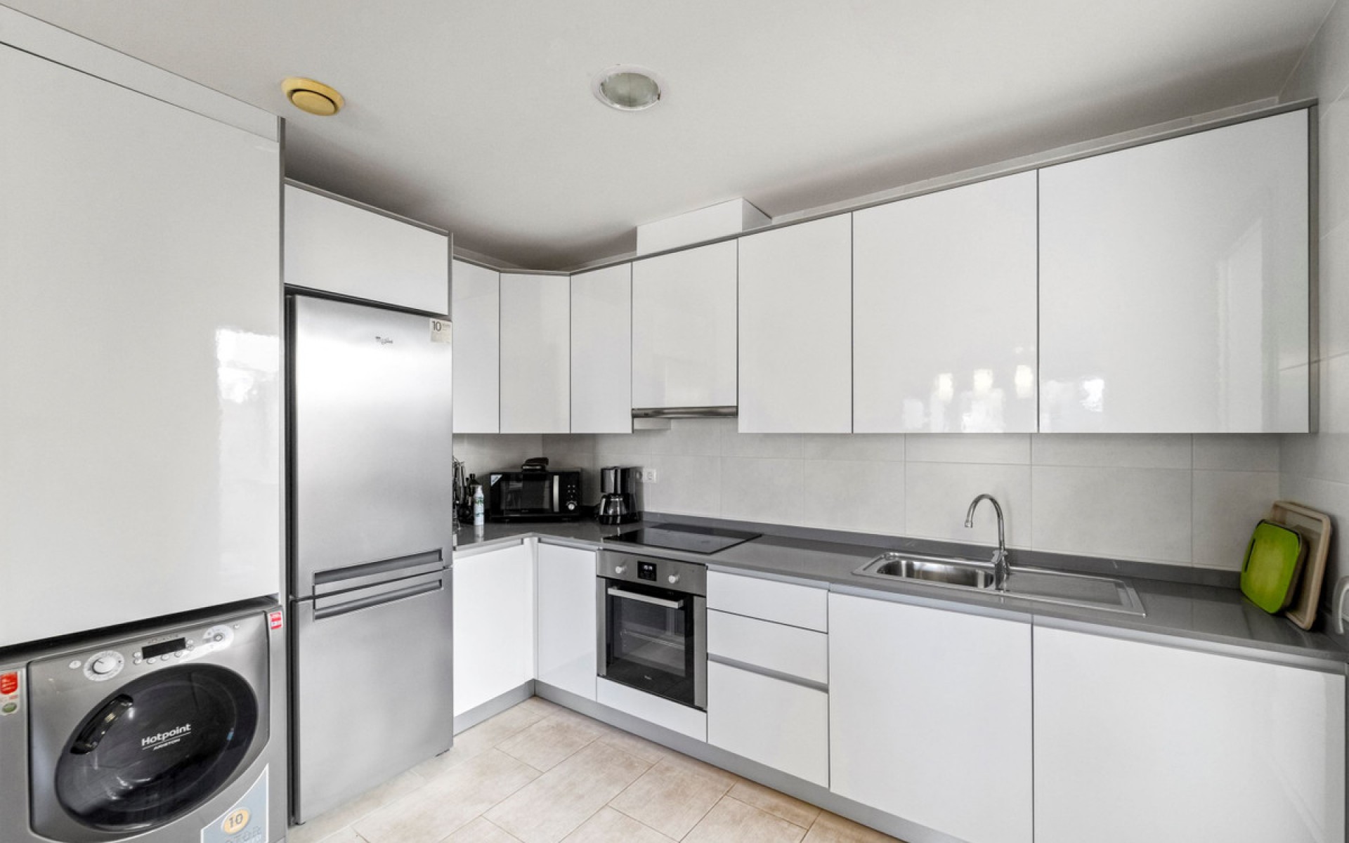 Resale - Apartment - Torrevieja - Aguas Nuevas