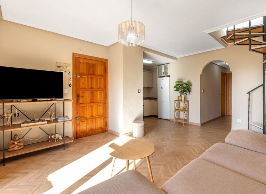 Resale - Apartment - Torrevieja - La Mata