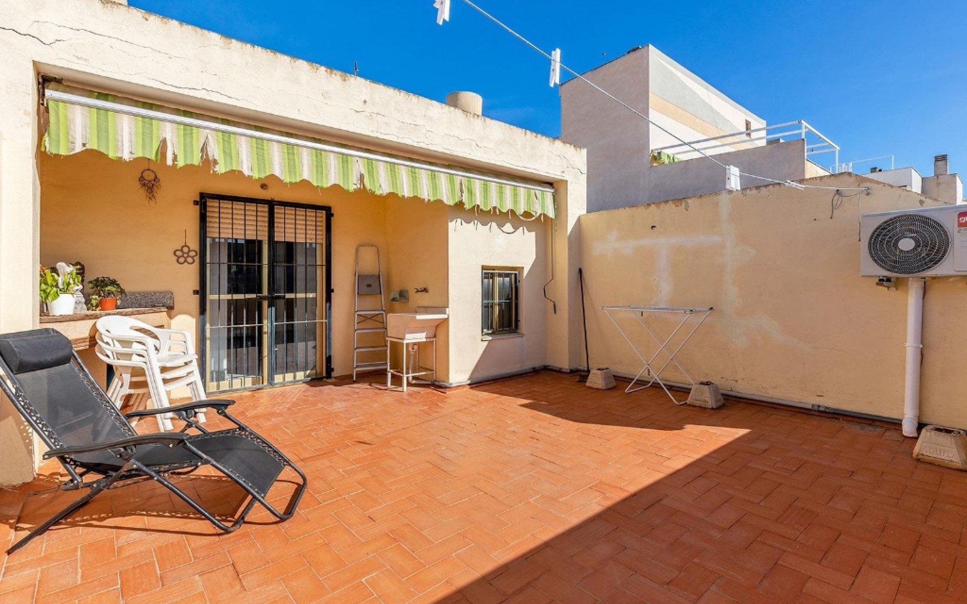 Resale - Apartment - Torrevieja - La Mata