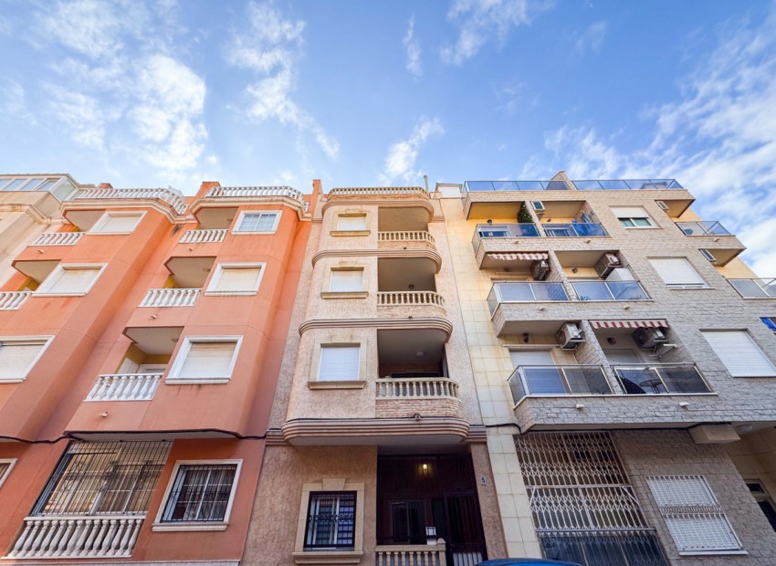 Resale - Apartment - Torrevieja - La Mata
