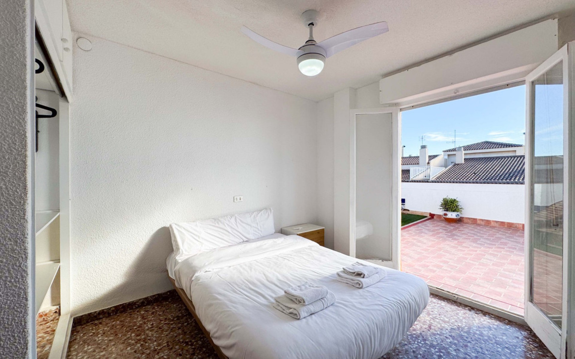 Resale - Apartment - Torrevieja - La Mata