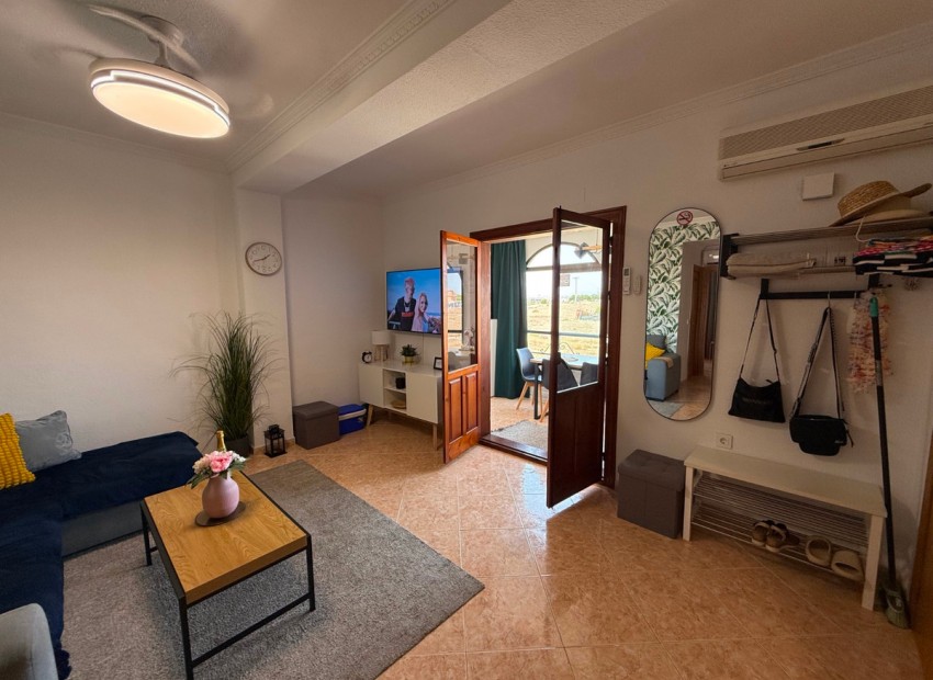 Resale - Apartment - Torrevieja - La Mata