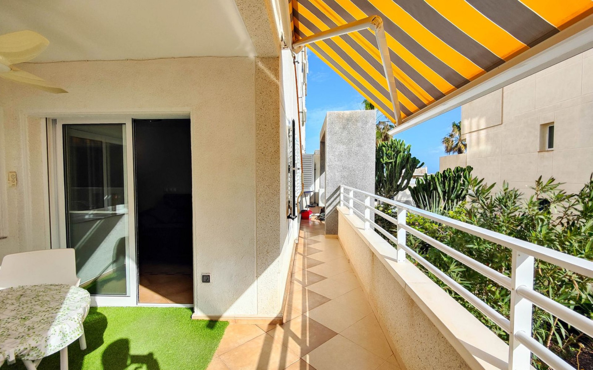 Resale - Apartment - Torrevieja - La Mata