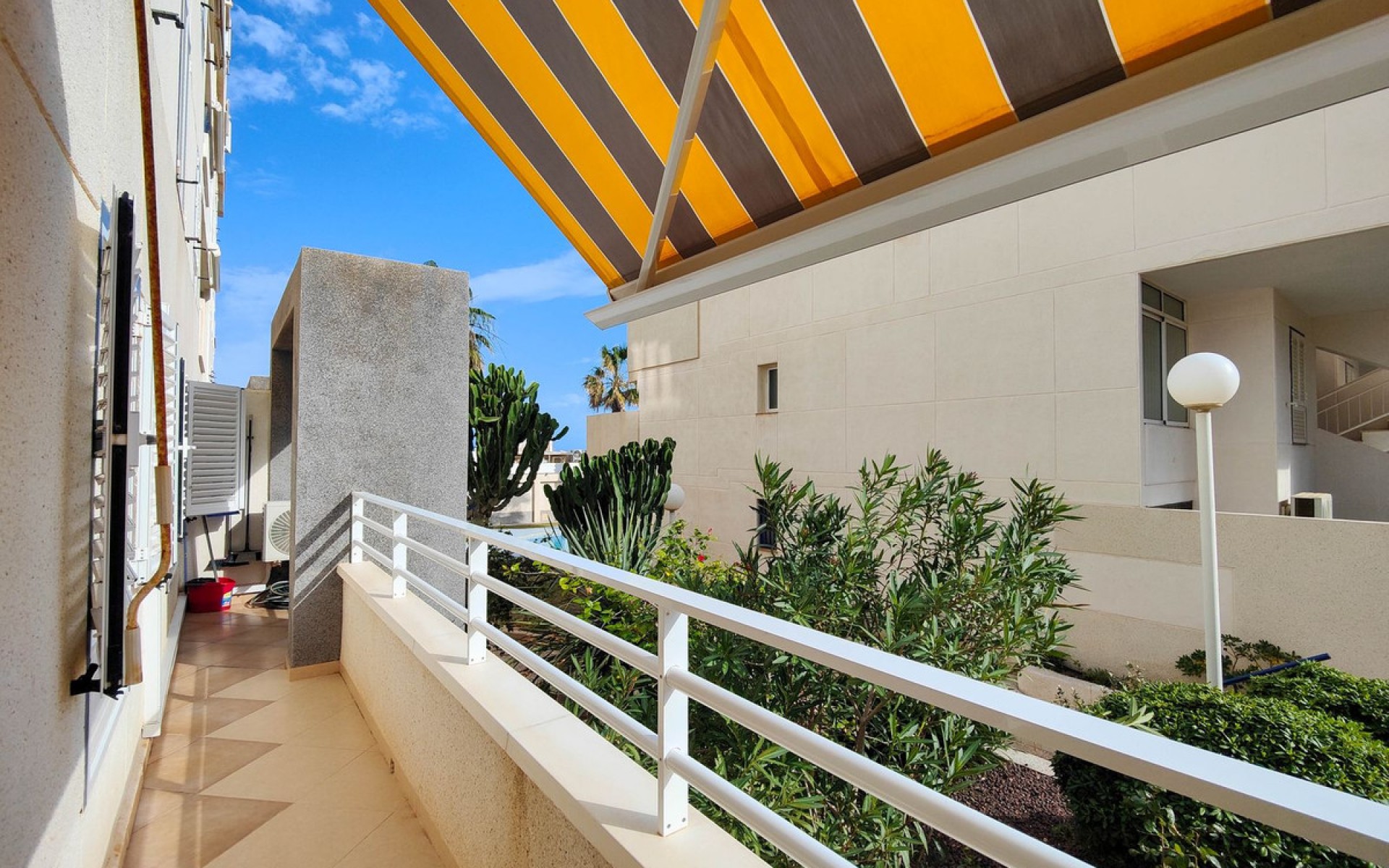 Resale - Apartment - Torrevieja - La Mata