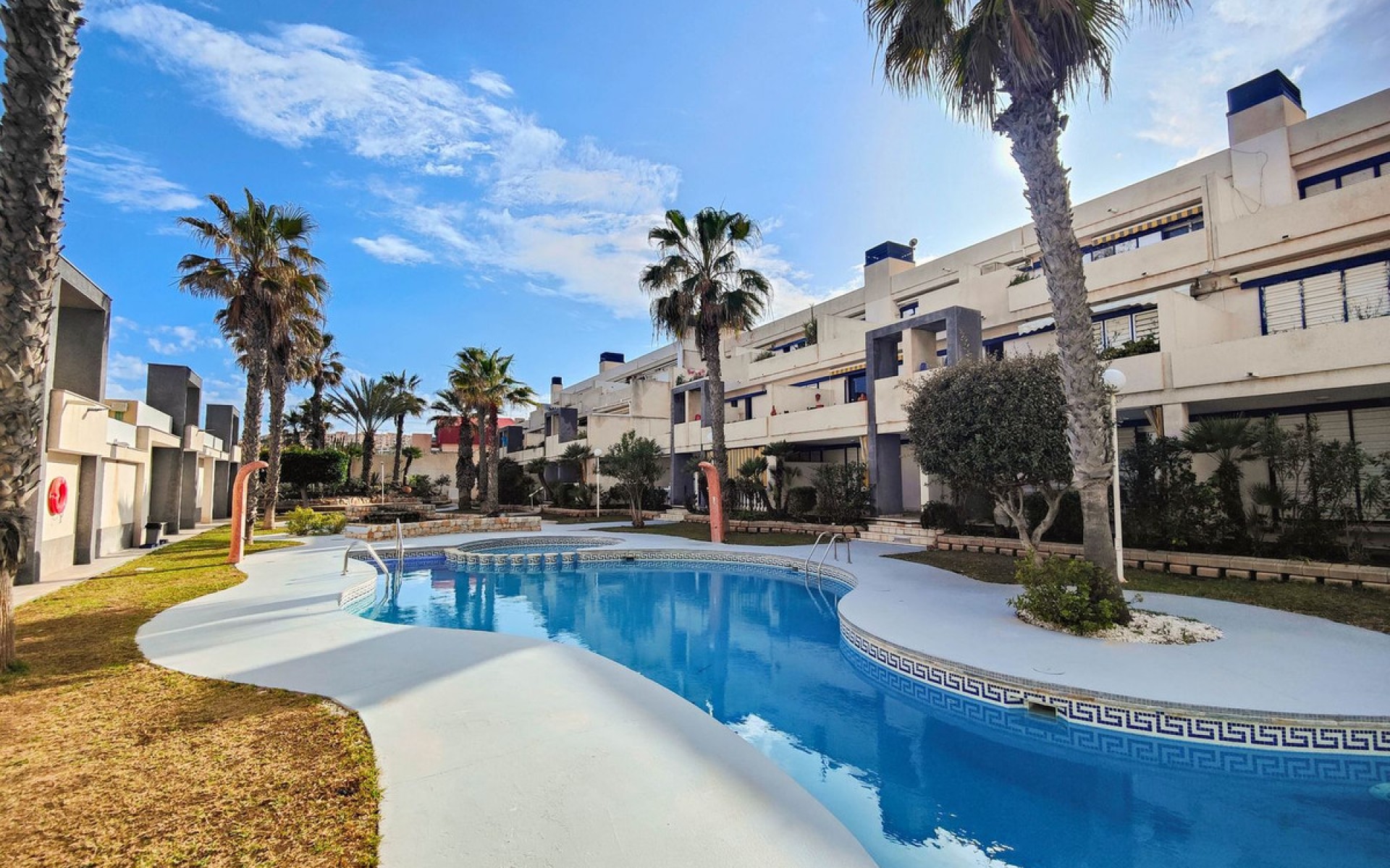 Resale - Apartment - Torrevieja - La Mata