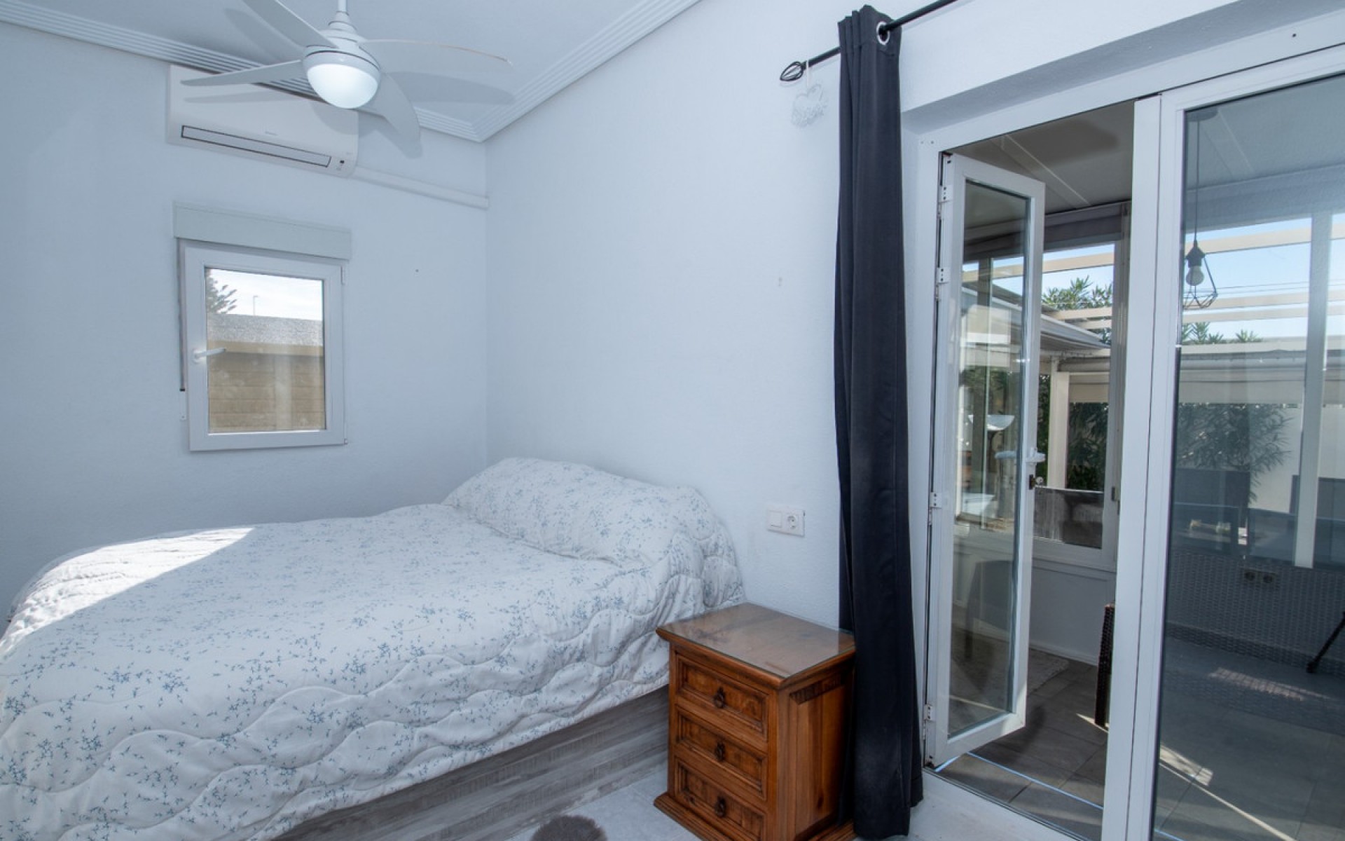Resale - Apartment - Torrevieja - La Mata
