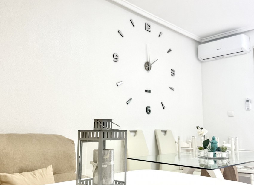 Resale - Apartment - Torrevieja - La Mata