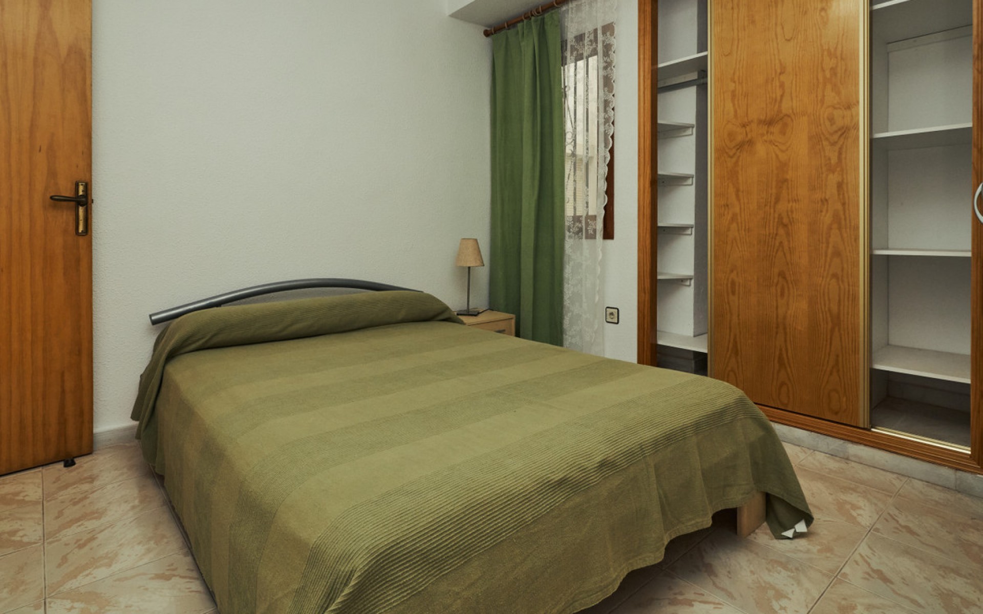 Resale - Apartment - Torrevieja - La Mata