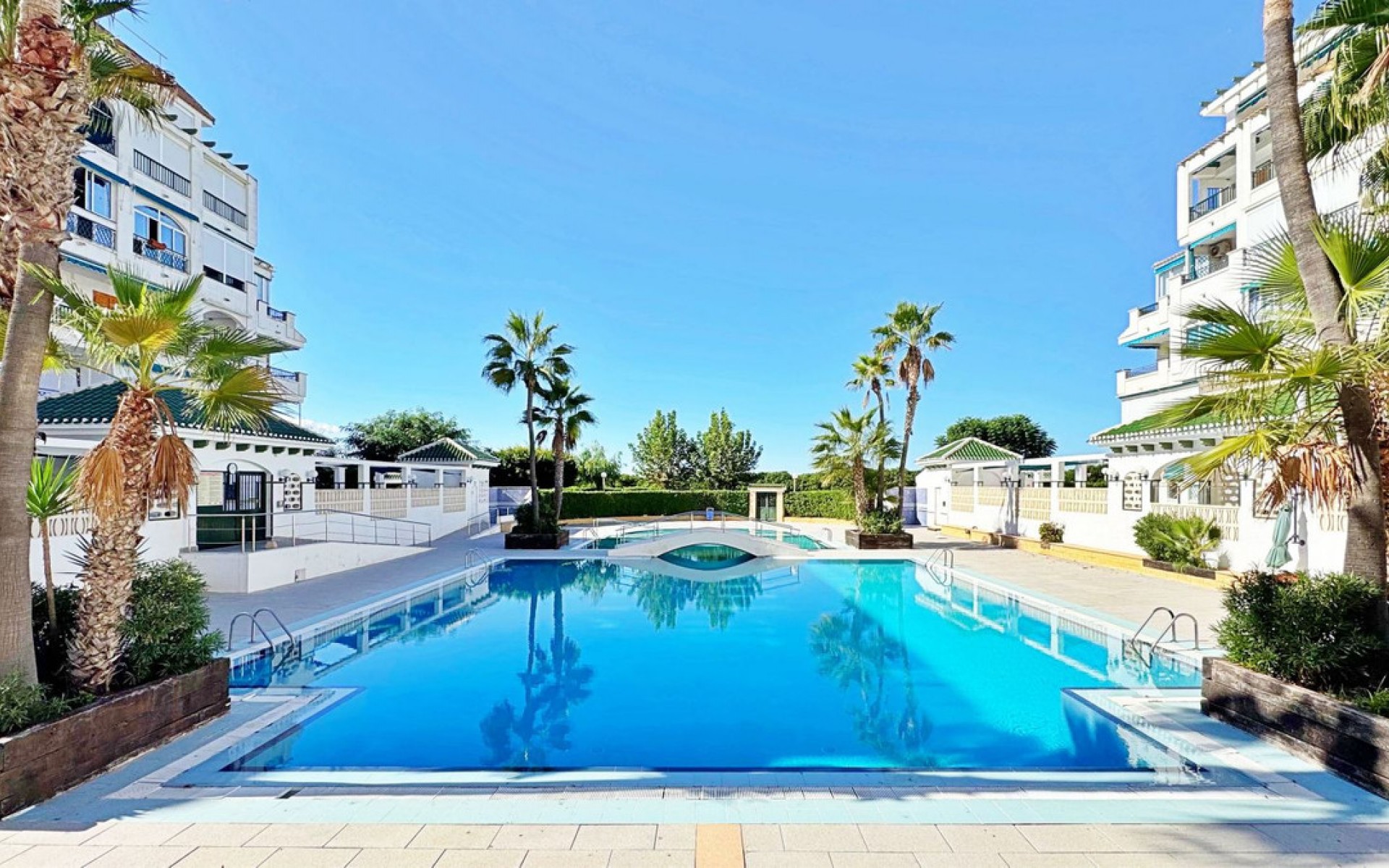 Resale - Apartment - Torrevieja - La Mata