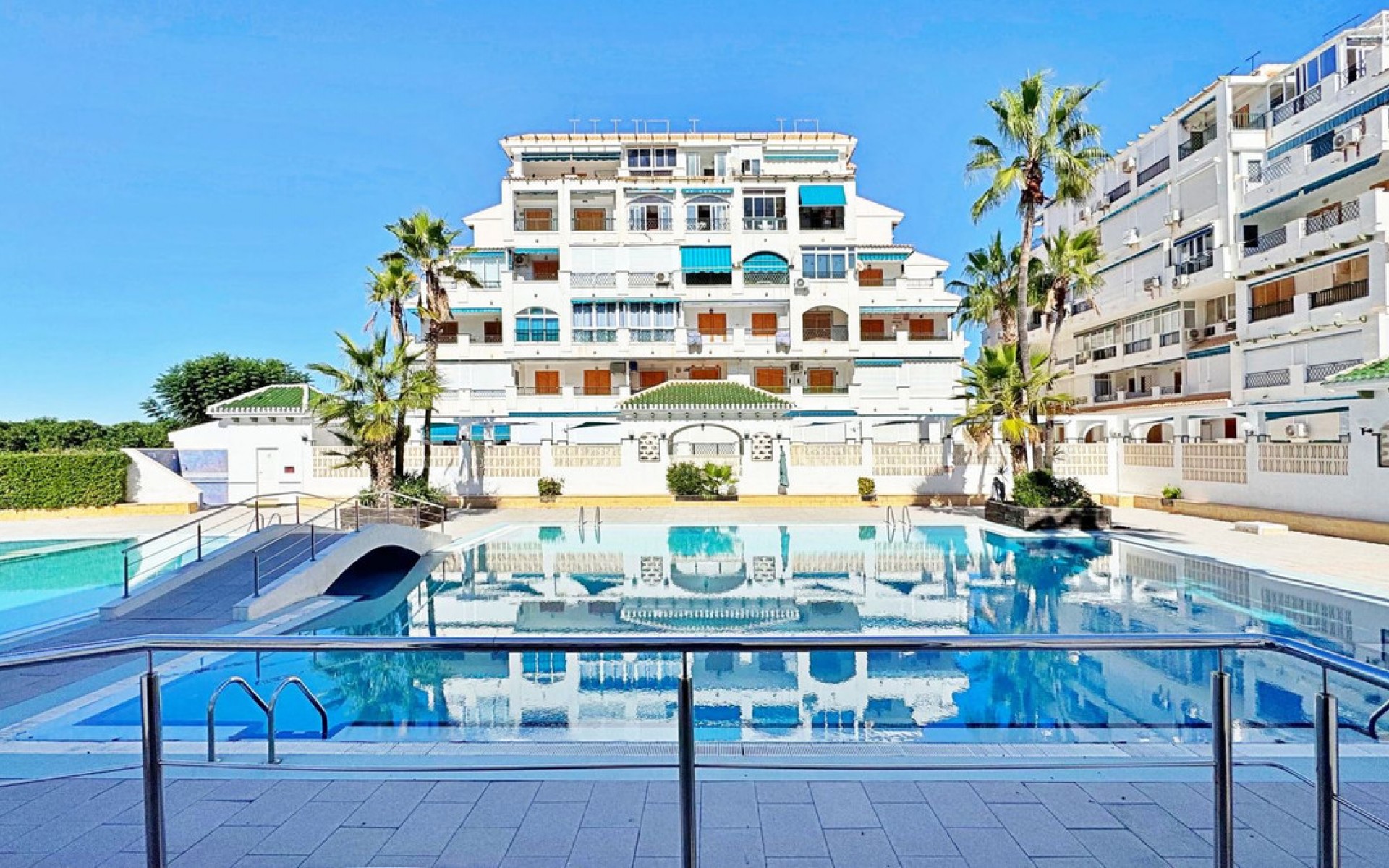 Resale - Apartment - Torrevieja - La Mata