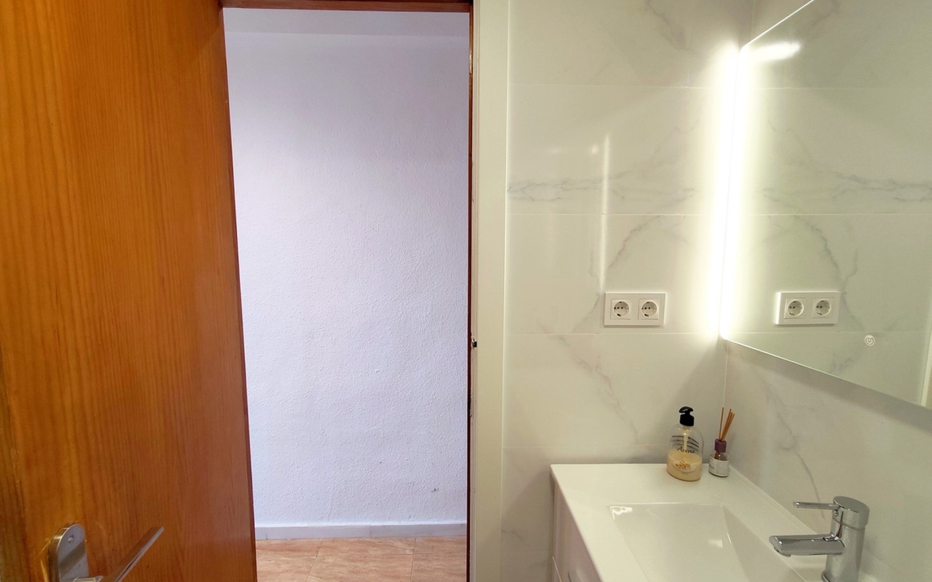 Resale - Apartment - Torrevieja - La Mata