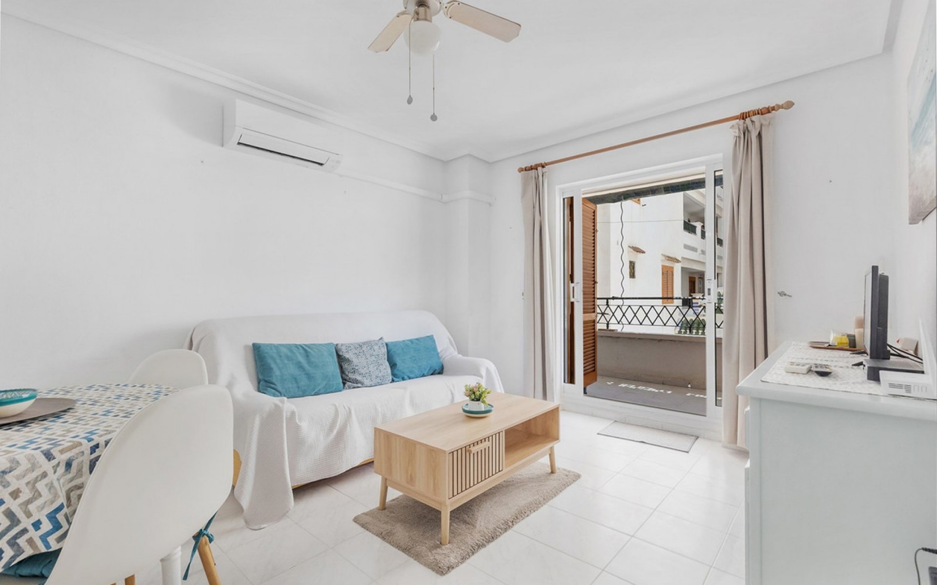 Resale - Apartment - Torrevieja - La Mata