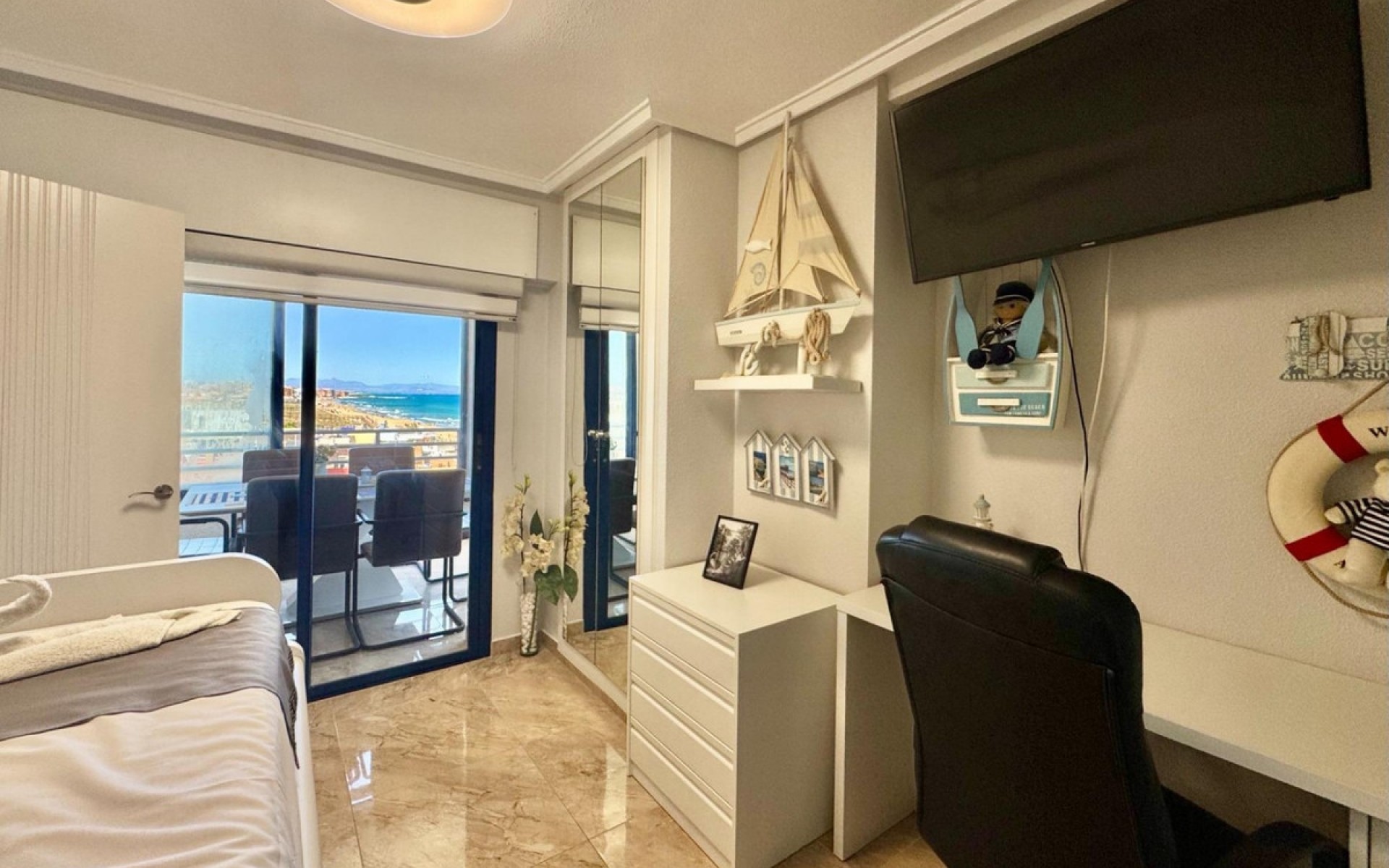 Resale - Apartment - Torrevieja - La Mata