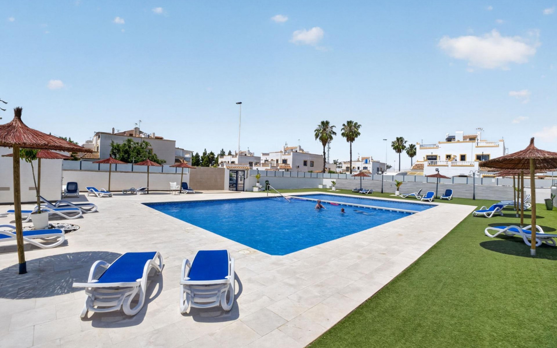 Resale - Apartment - Torrevieja - La Siesta