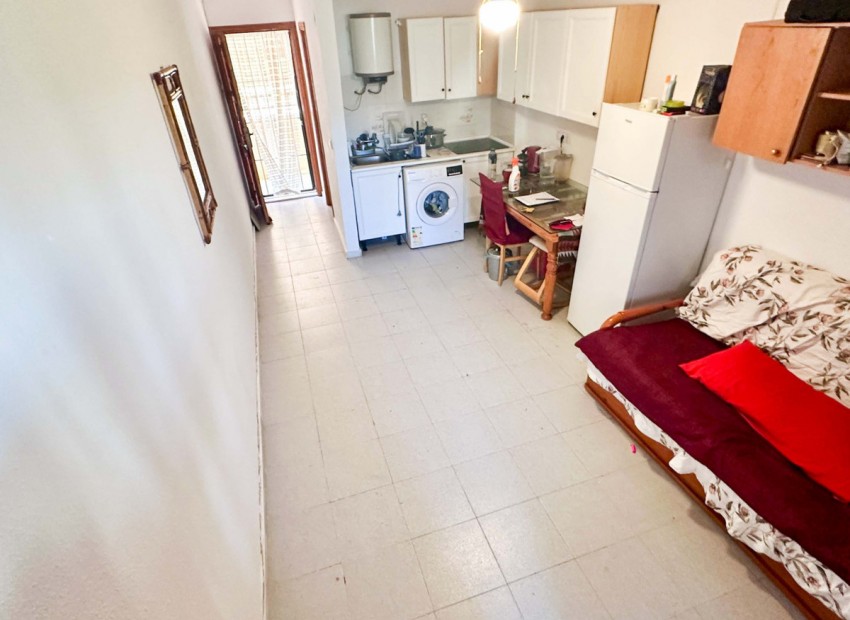 Resale - Apartment - Torrevieja - La Siesta