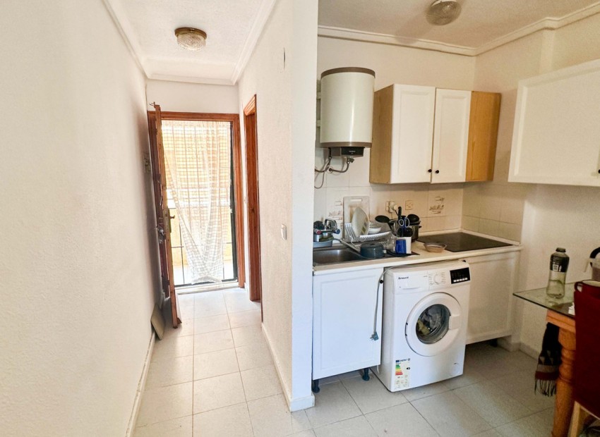 Resale - Apartment - Torrevieja - La Siesta