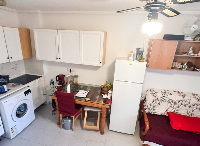Resale - Apartment - Torrevieja - La Siesta