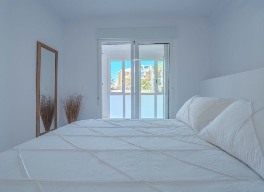 Resale - Apartment - Torrevieja - La Veleta