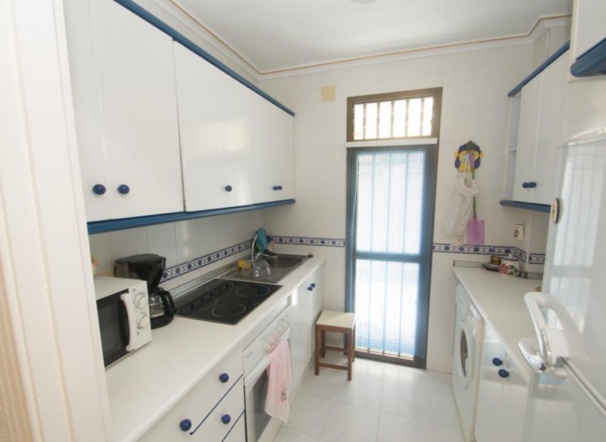 Resale - Apartment - Torrevieja - La Veleta