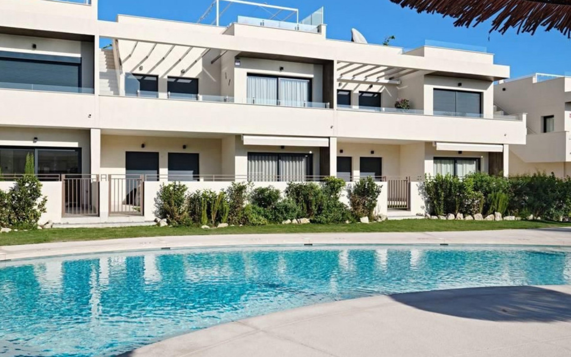 Resale - Apartment - Torrevieja - La Veleta