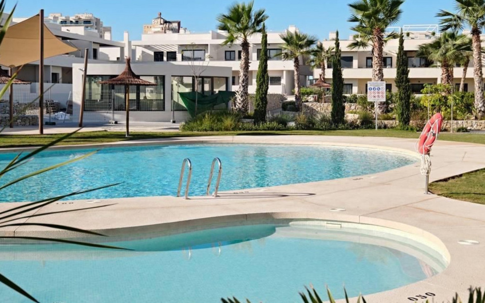 Resale - Apartment - Torrevieja - La Veleta
