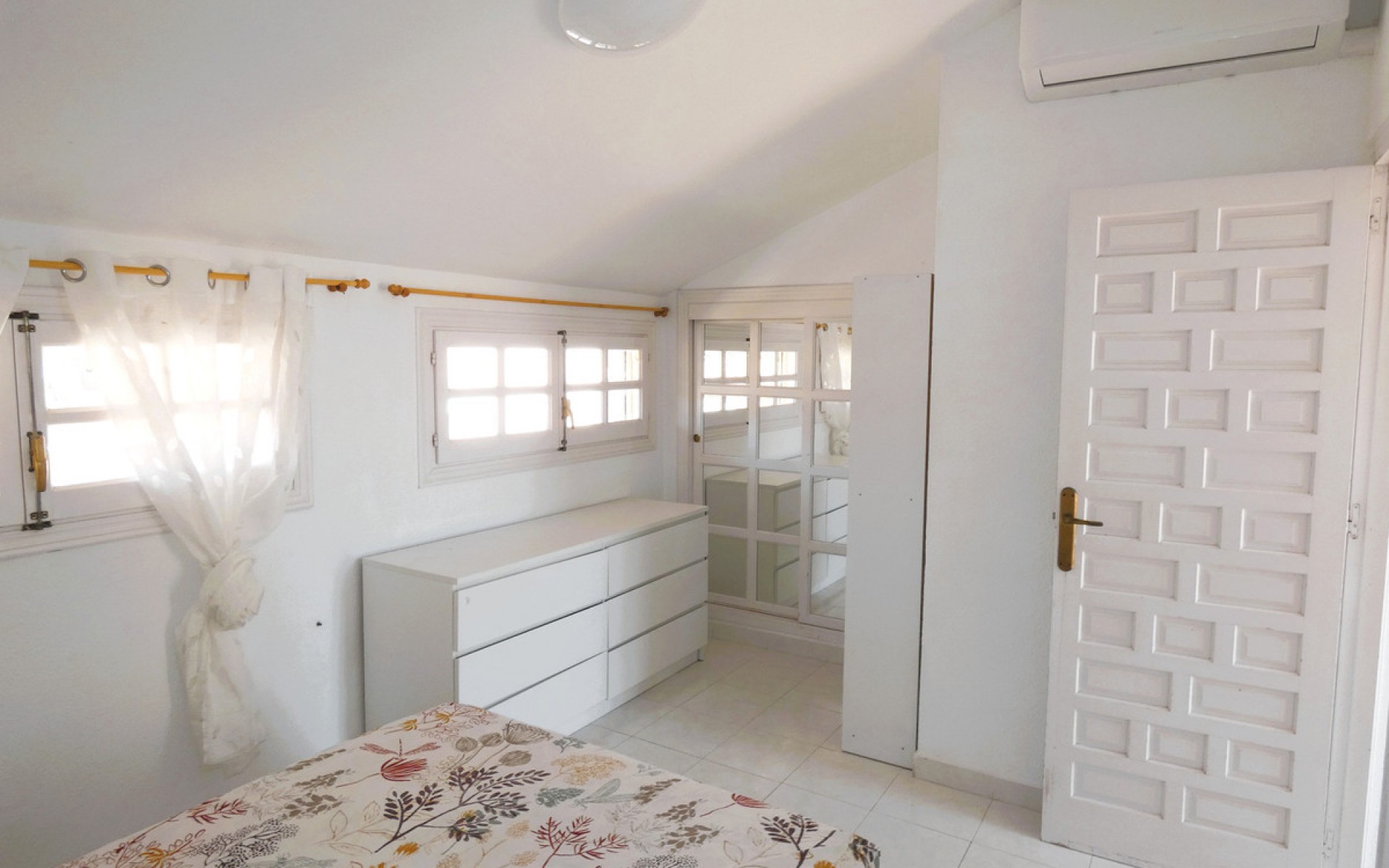 Resale - Apartment - Torrevieja - La Veleta