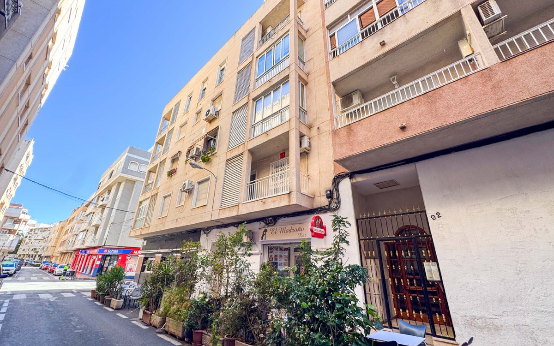Resale - Apartment - Torrevieja - Playa de los Locos