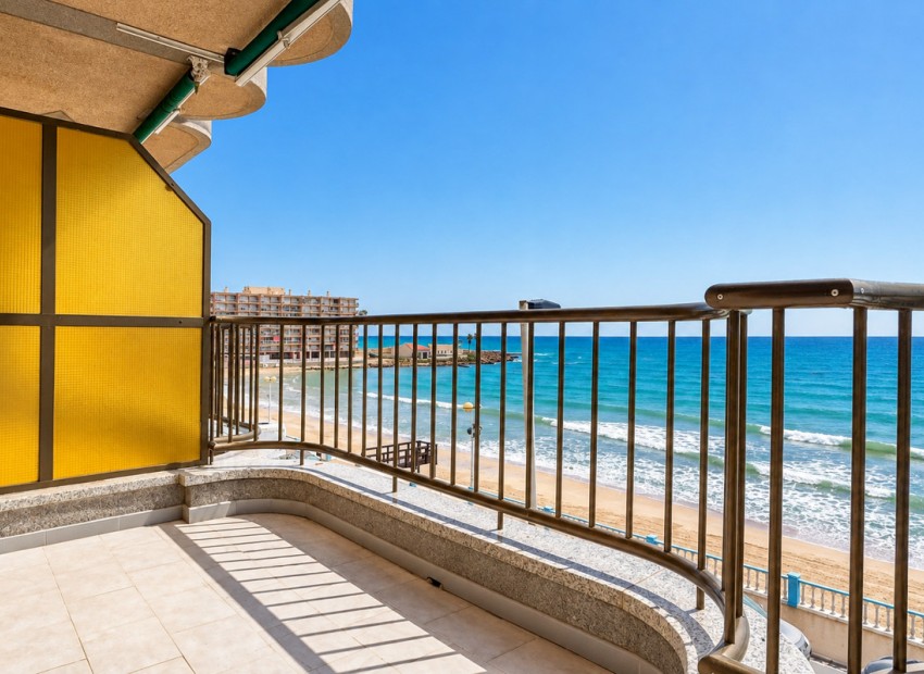Resale - Apartment - Torrevieja - Playa de los Locos