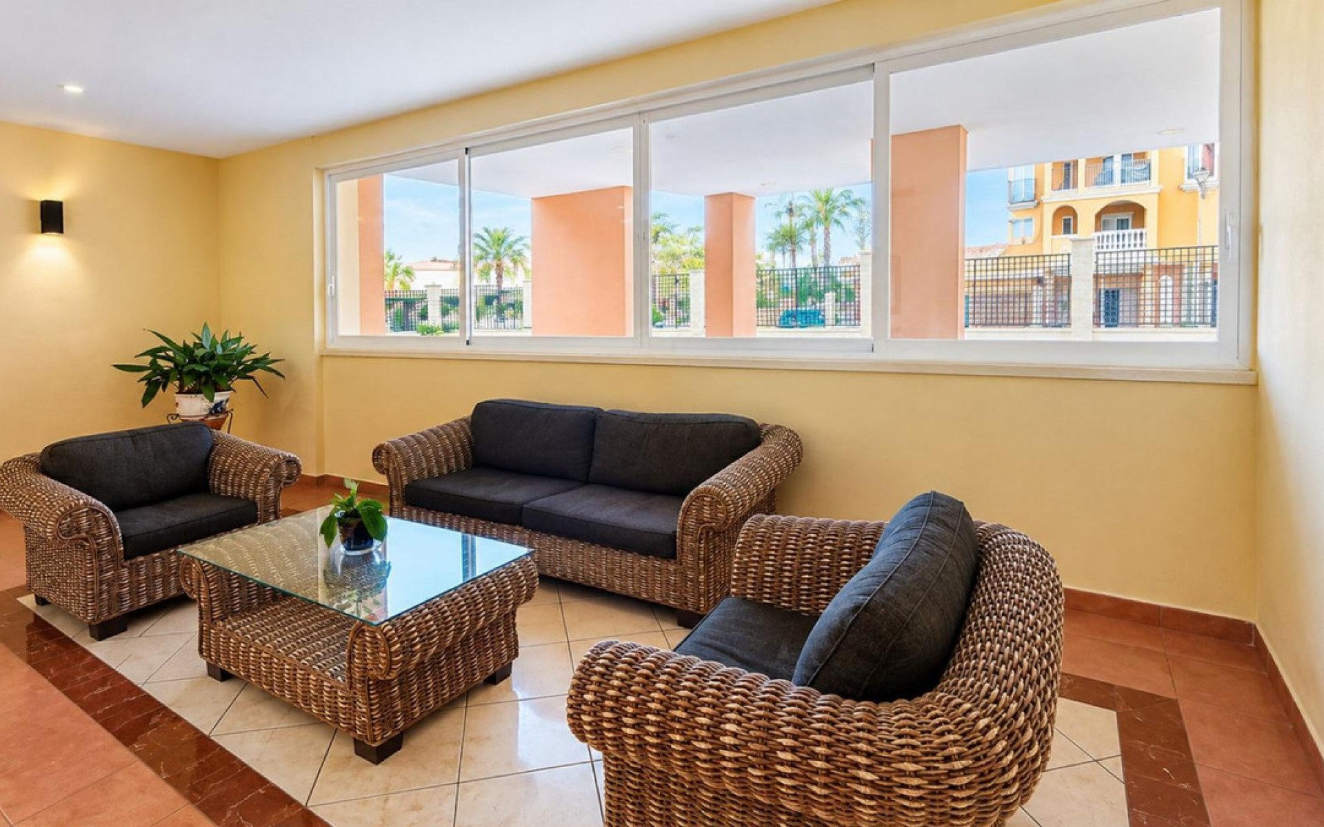 Resale - Apartment - Torrevieja - Playa de los Locos