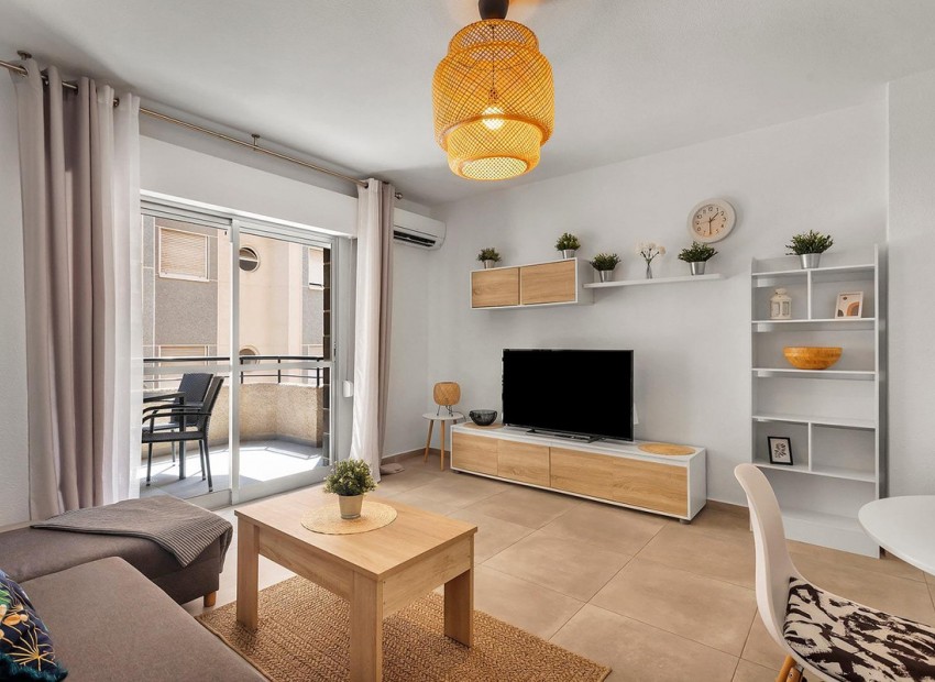 Resale - Apartment - Torrevieja - Playa de los Locos