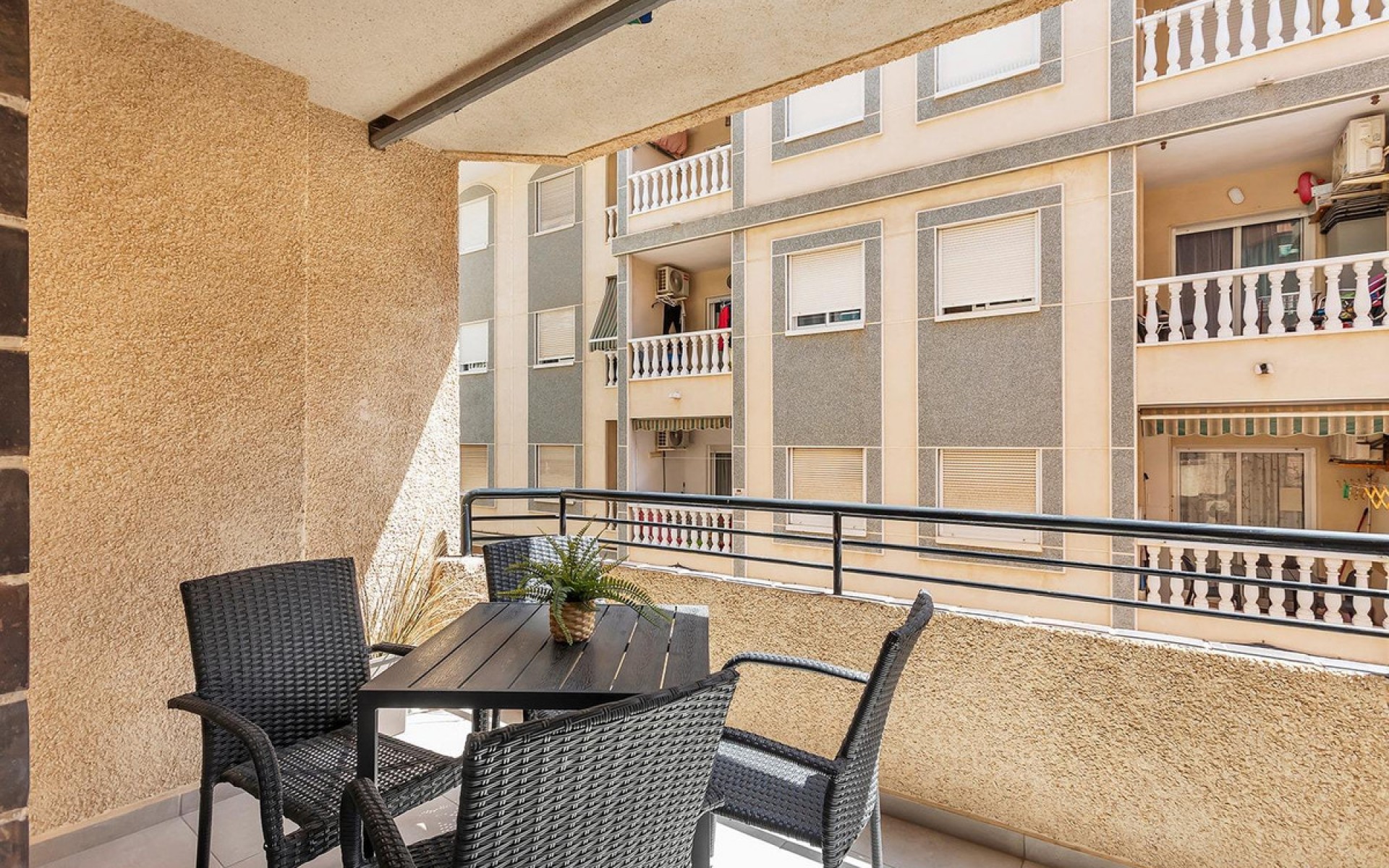 Resale - Apartment - Torrevieja - Playa de los Locos