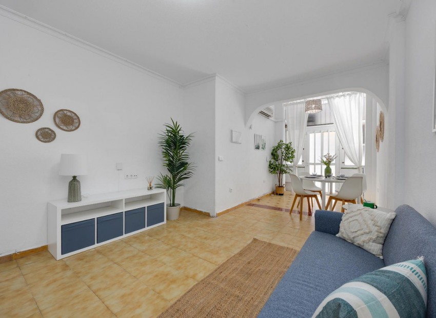 Resale - Apartment - Torrevieja - Playa del Cura
