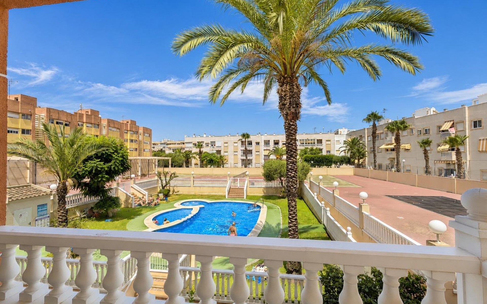 Resale - Apartment - Torrevieja - Playa del Cura
