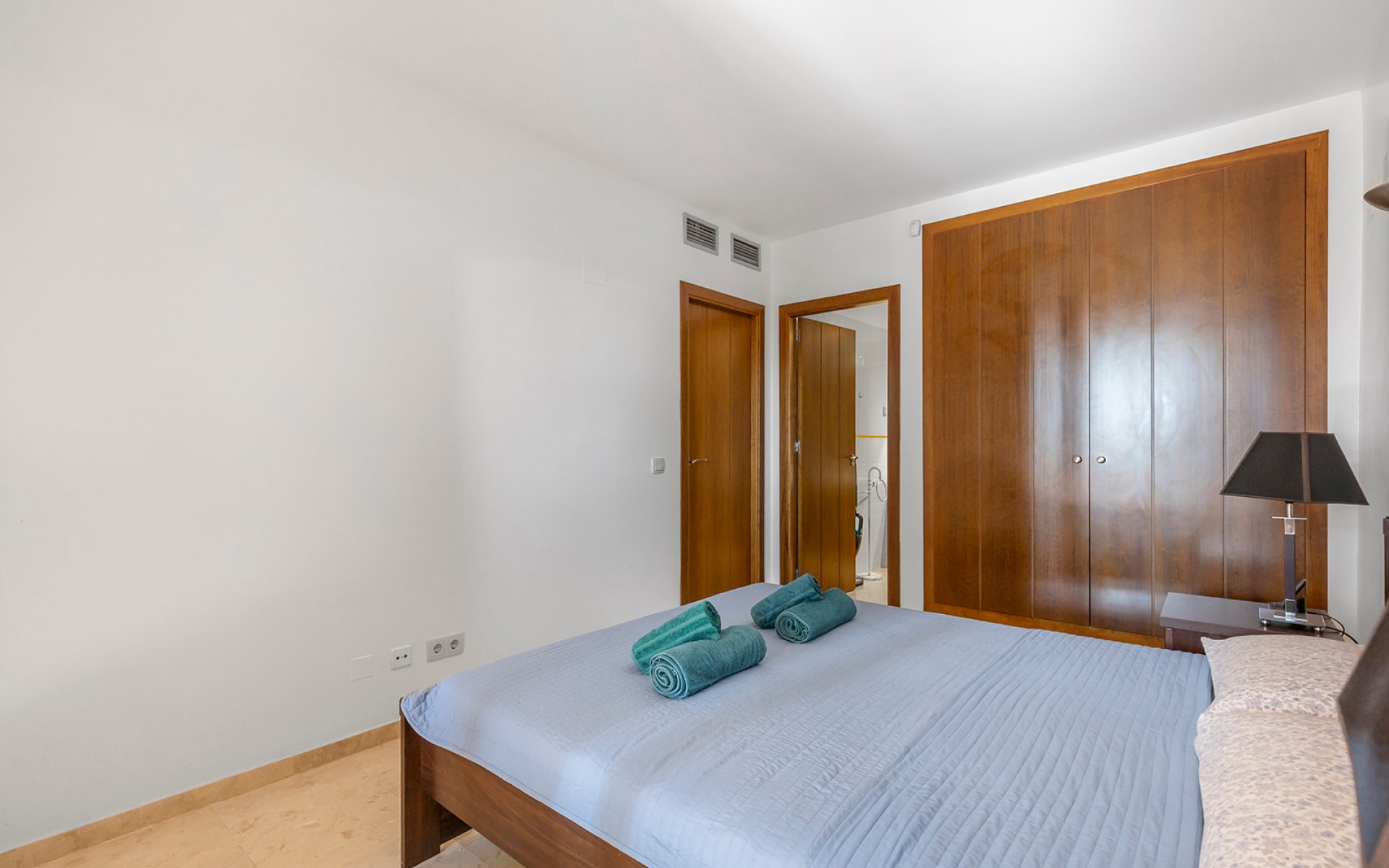 Resale - Apartment - Torrevieja - Punta Prima