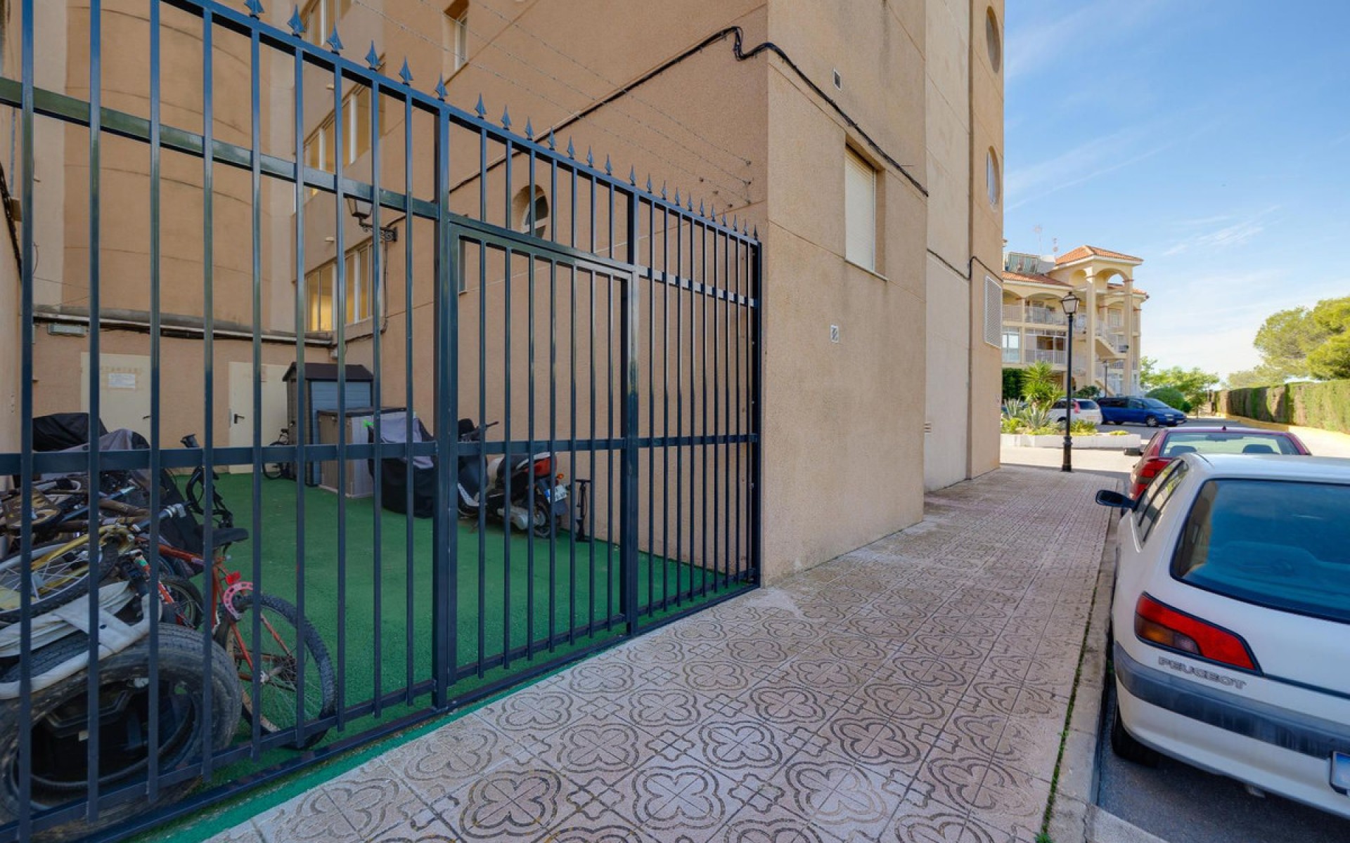 Resale - Apartment - Torrevieja - San Luis