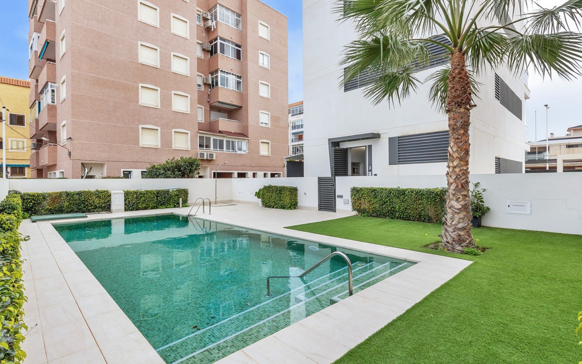 Resale - Apartment - Torrevieja - Torre La Mata
