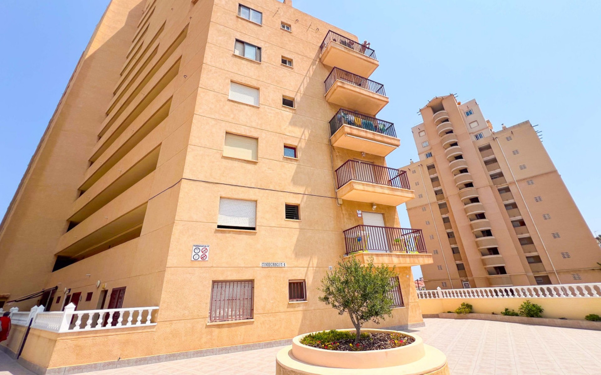 Resale - Apartment - Torrevieja - Torre La Mata