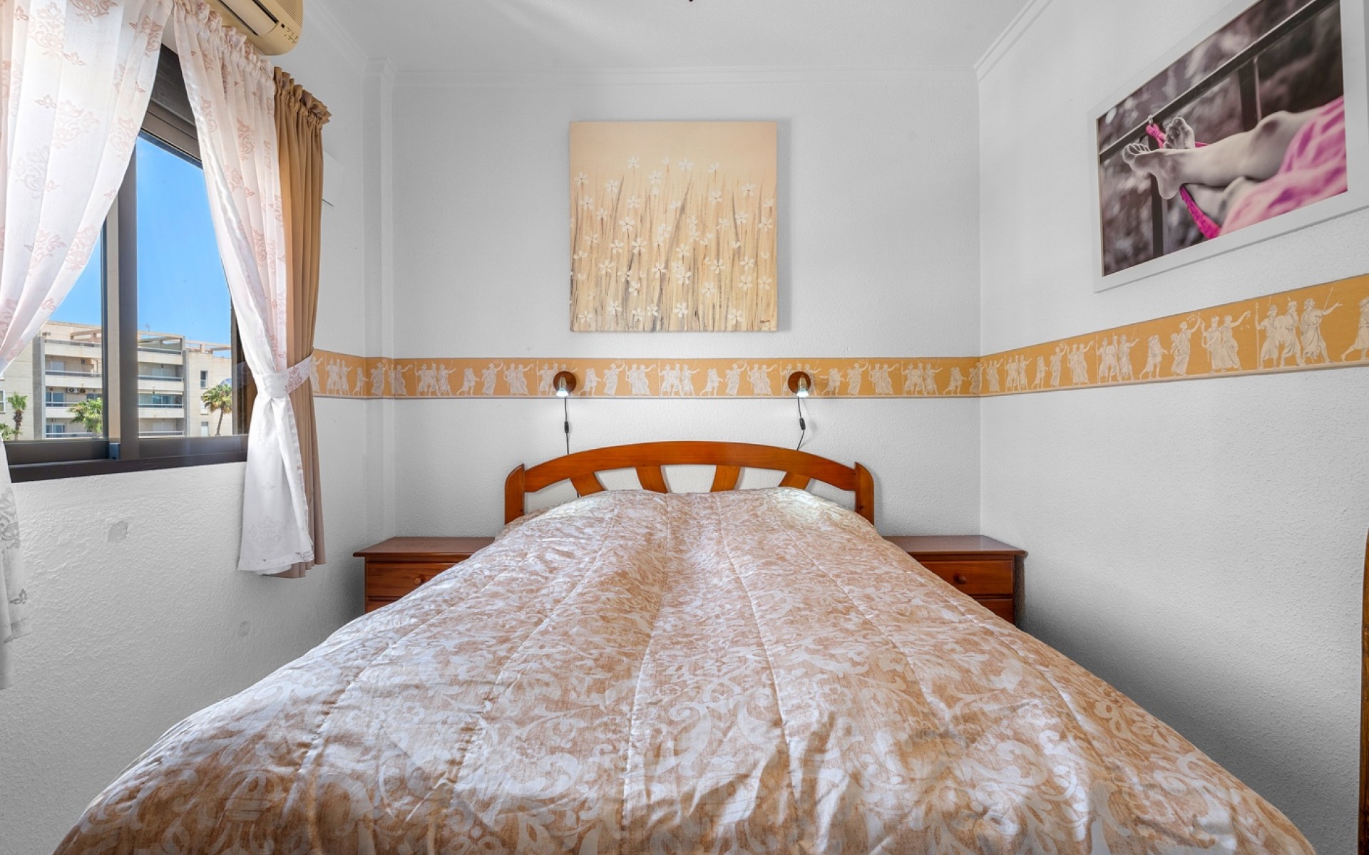 Resale - Apartment - Torrevieja - Torrevieja - Aguas Nuevas