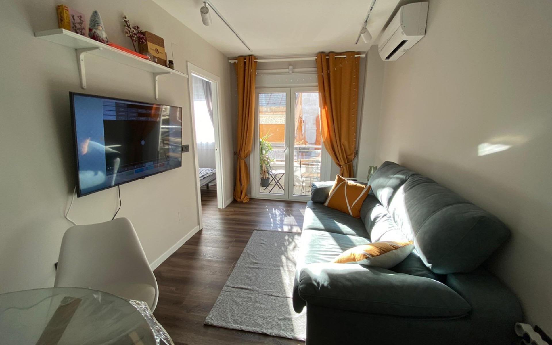 Resale - Apartment - Torrevieja - Torrevieja Centro