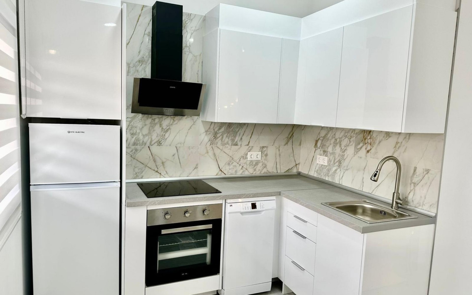 Resale - Apartment - Torrevieja - Torrevieja Centro