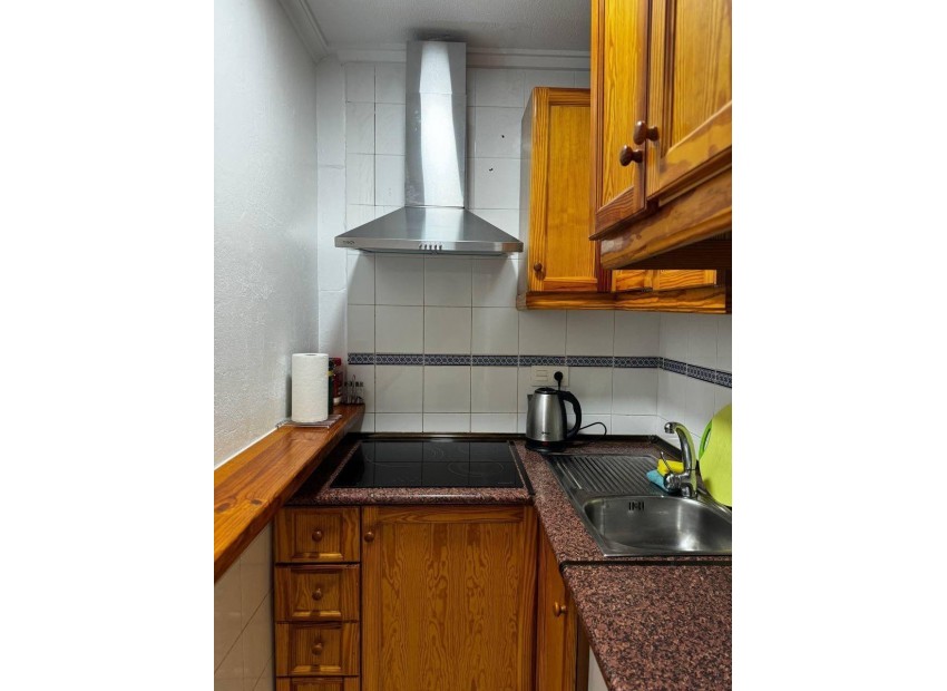 Resale - Apartment - Torrevieja - Torrevieja Centro