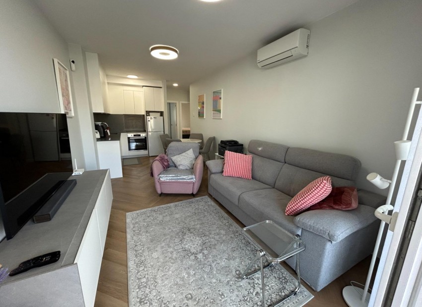 Resale - Apartment - Torrevieja - Torrevieja Centro