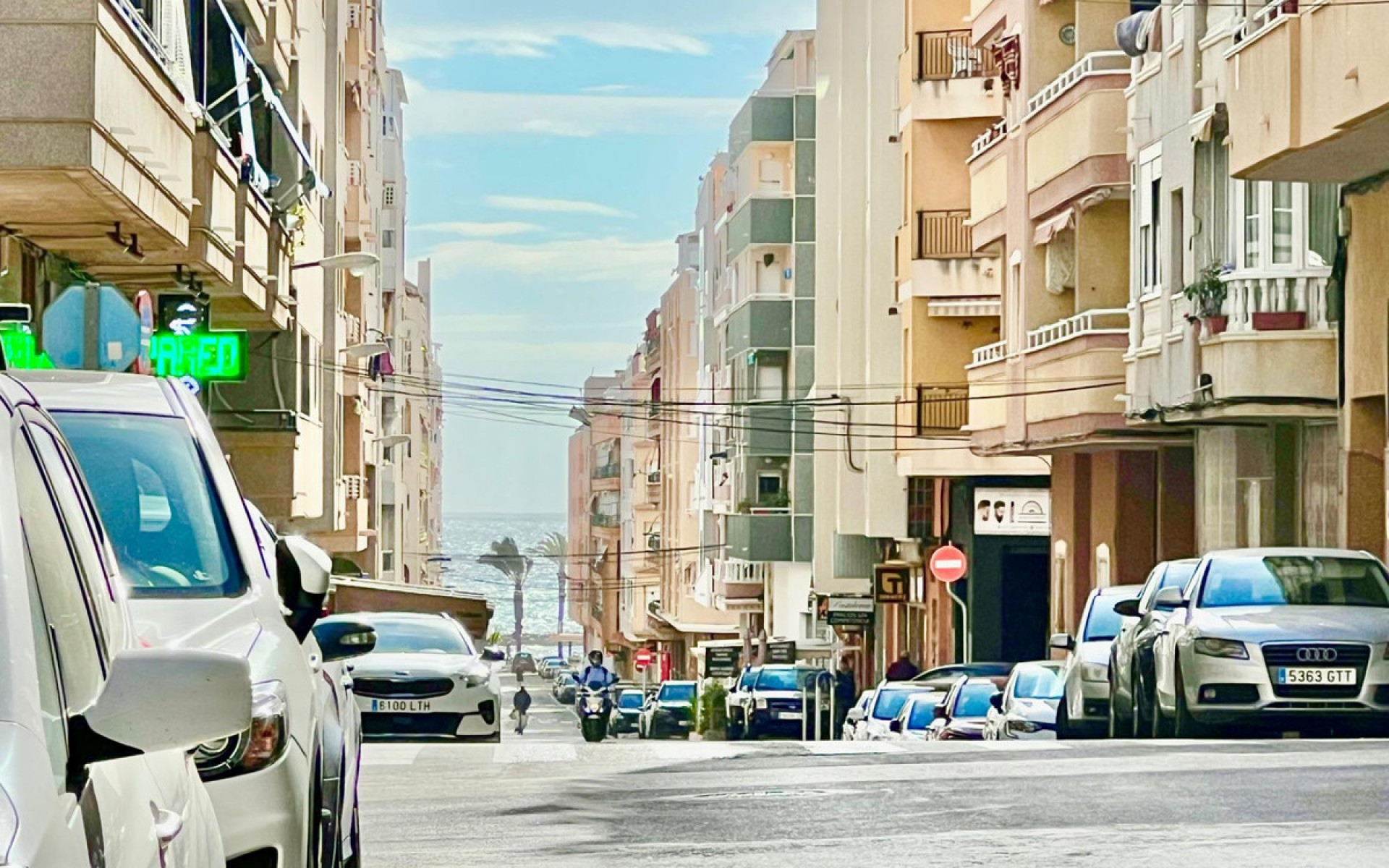 Resale - Apartment - Torrevieja - Torrevieja Centro