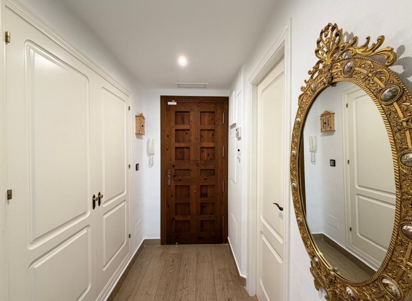 Resale - Apartment - Torrevieja - Torrevieja Centro