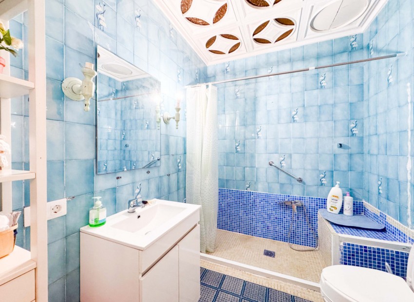 Resale - Apartment - Torrevieja - Torrevieja Centro