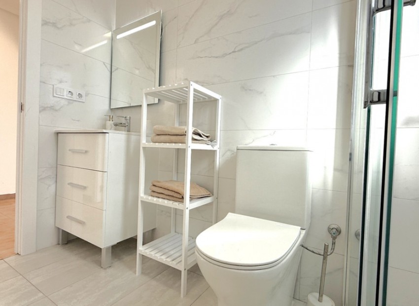 Resale - Apartment - Torrevieja - Torrevieja Centro