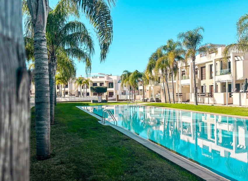 Resale - Apartment - Torrevieja - Torrevieja Centro