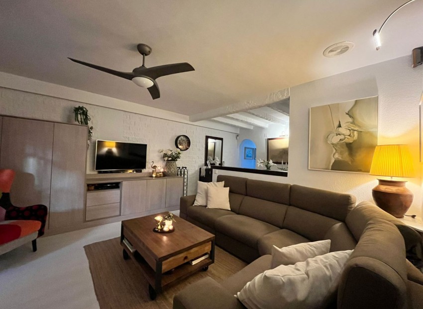 Resale - Apartment - Torrevieja - Torrevieja Centro