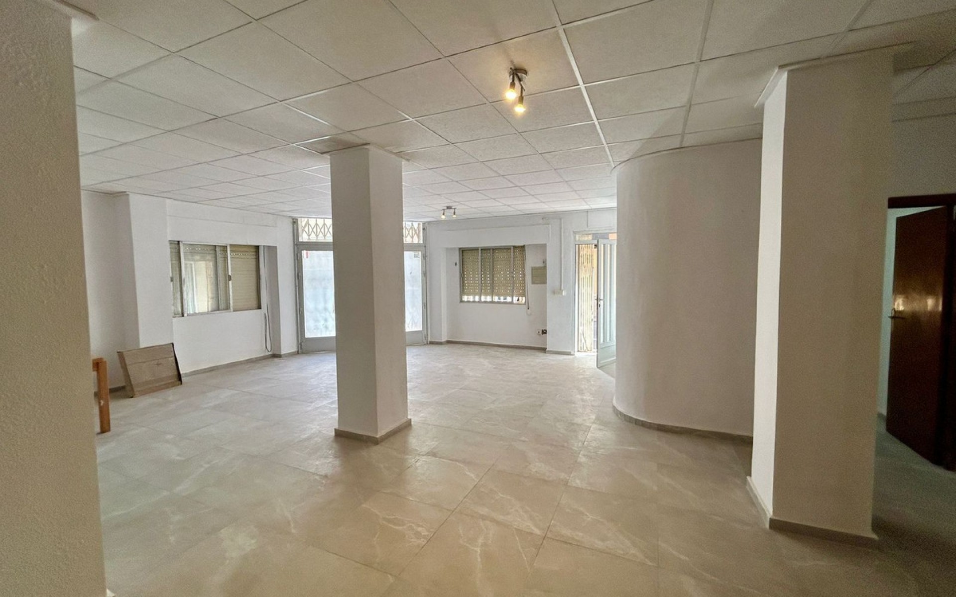 Resale - Apartment - Torrevieja - Torrevieja Centro